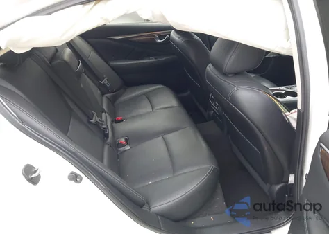 2017 Infiniti Q50 3.0T Premium z USA, uszkodzony, nr VIN JN1EV7AR2HM830726